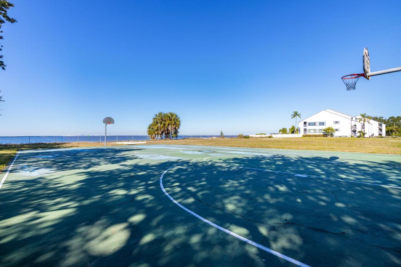 Come Stay Where The Dolphins Play! Ruskin Bagian luar foto