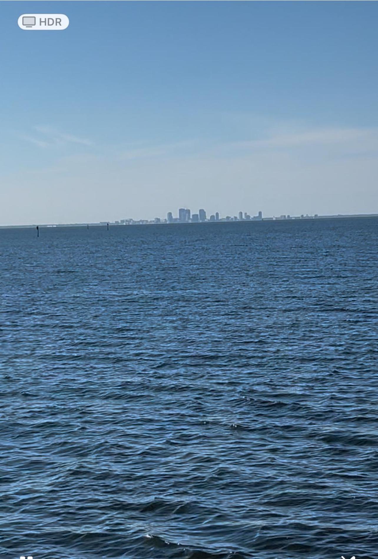 Come Stay Where The Dolphins Play! Ruskin Bagian luar foto